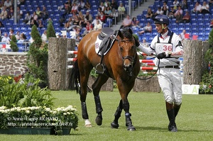 William FOX-PITT - Neuf des Coeurs (GBR) (10208 visits) WILLIAM FOX-PITT ET NEUF DES COEURS - SF par Nidor Platiere - CICO 3* Aachen 2011 William FOX-PITT - Neuf des Coeurs (GBR)