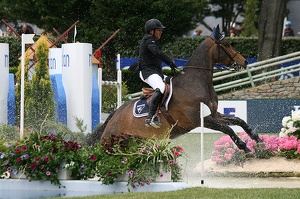 Reynald ANGOT - Navy Blue Tarroy (FRA) (26972 visits) REYNALD ANGOT ET NAVY BLUE TARROY - SF par Drakkar des Hutins x Jalisco B - CSIO 5* La Baule 2010 Reynald ANGOT - Navy Blue Tarroy (FRA)
