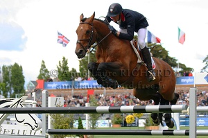Kevin STAUT - Kraque Boom (FRA) (25784 visits) KEVIN STAUT ET KRAQUE BOOM - SF par Olisco x Joyau d'Or - CSIO 5* La Baule 2010 Kevin STAUT - Kraque Boom (FRA)