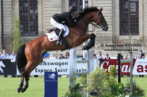 Beezie MADDEN & Simon (USA) (36869 visits) BEEZIE MADDEN ET SIMON - KWPN par Mr Blue x Polydox - GRAND PRIX GLOBAL CHAMPIONS TOUR EADS - CSI5* ... Beezie MADDEN & Simon (USA)
