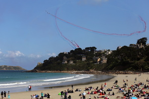 Patrouille de France (10858 visits) Démonstration de la Patrouille de France
Plage du Trestaou - Perros Guirec
Bretagne - Août 2017 Patrouille de France